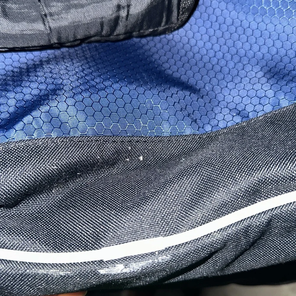 Adidas duffle bag - Picture 3 of 3